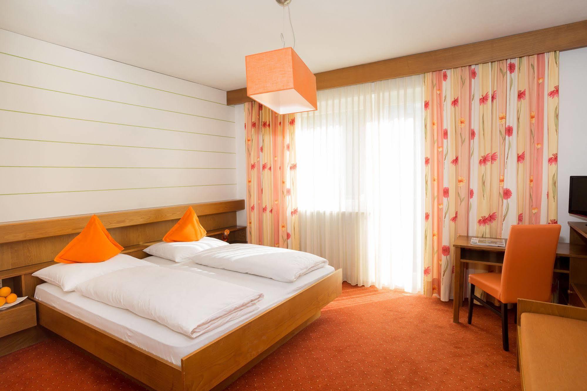Hotel Gruberhof Merano Eksteriør bilde